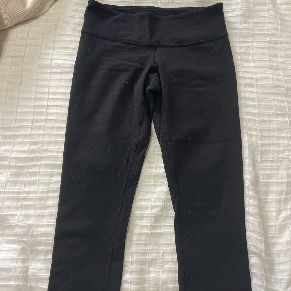 Lulu cropped leggings